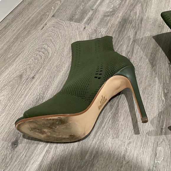 Steve Madden - Picture 4 of 8